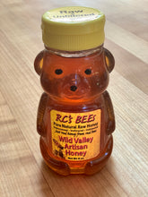 Load image into Gallery viewer, RC's BEEs Wild Valley Artisan Honey 8 oz Honey Bear Squeeze Bottle