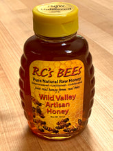 Load image into Gallery viewer, RC&#39;s BEEs Wild Valley Artisan Honey 16 oz Dark Amber Queenline Skep Squeeze Bottle
